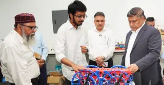 স্পারসো পরিদর্শন করলেন প্রধানমন্ত্রীর প্রতিরক্ষা উপদেষ্টা